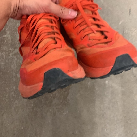 Arcteryx Orange norvan ld 3 Athletic Sneakers - Picture 3 of 9